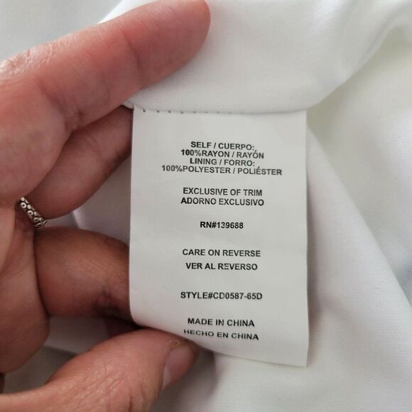 Coco + Jaimeson Blue & White Floral Cold-Shoulder Dress (Size XL) - Picture 6 of 8